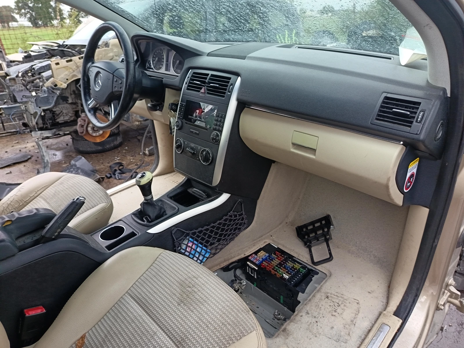 Mercedes-Benz B 180, снимка 1