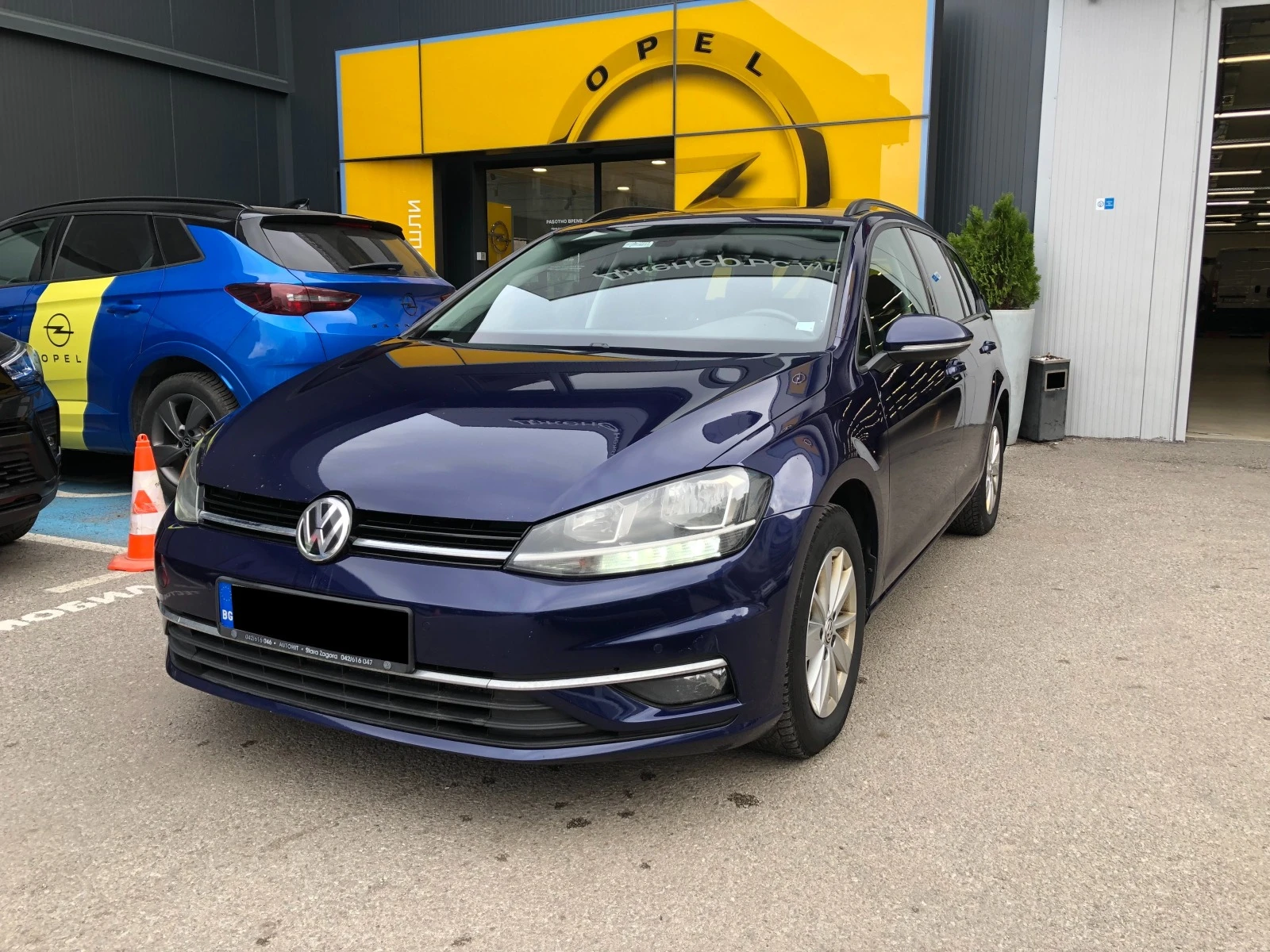 VW Golf 1.6 TDI NAVI - изображение 2