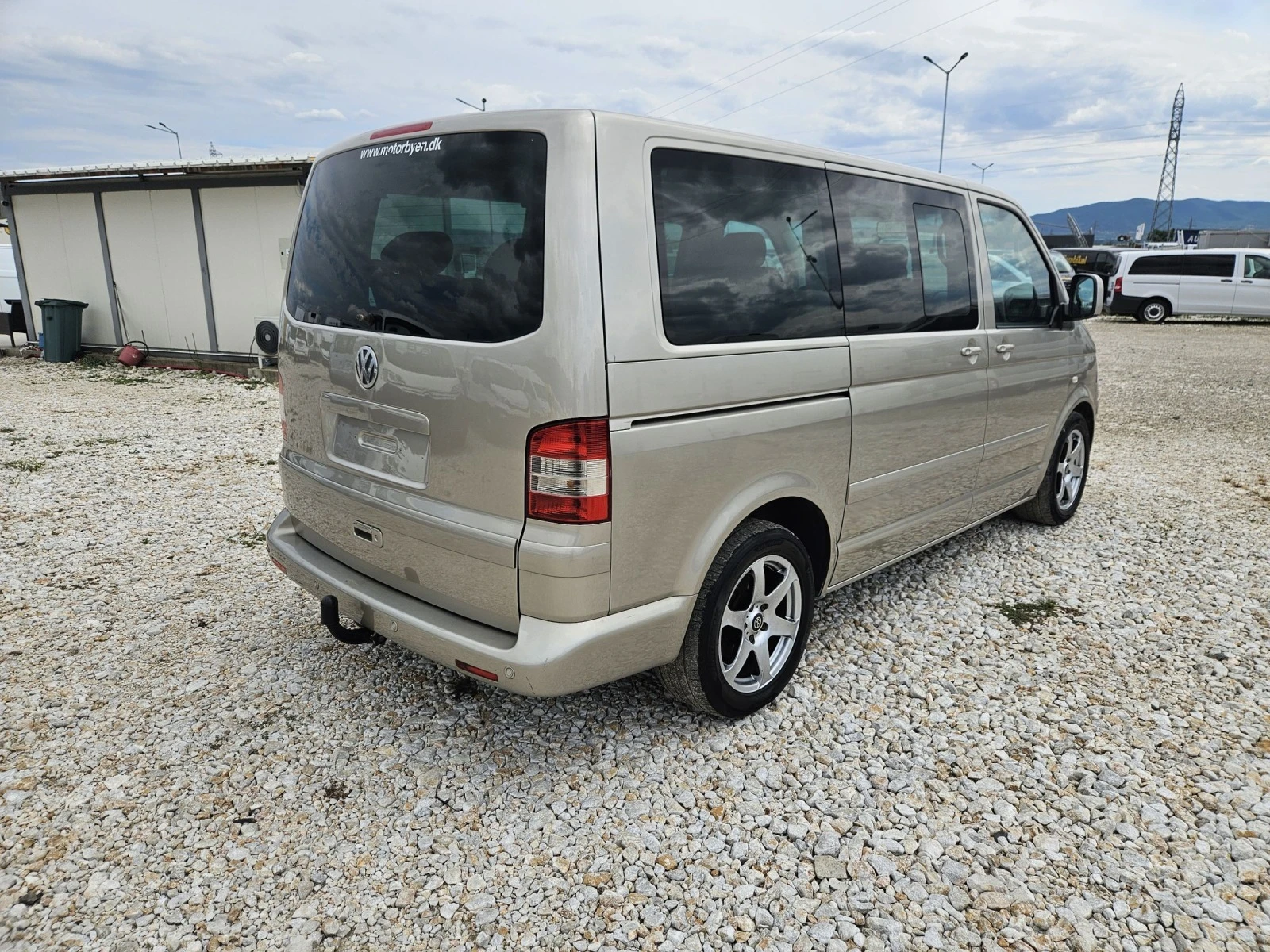 VW Multivan 2.5 TDi  - изображение 5