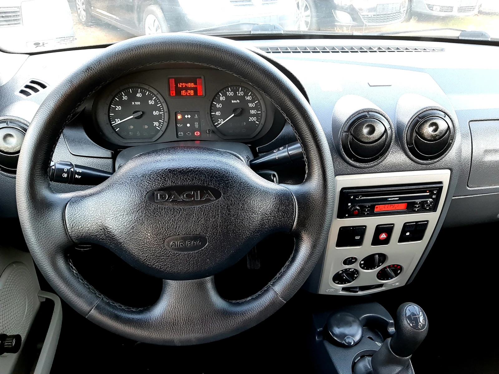 Dacia Logan 1.4i-КЛИМА-FACELIFT !  | Mobile.bg — изображение 12