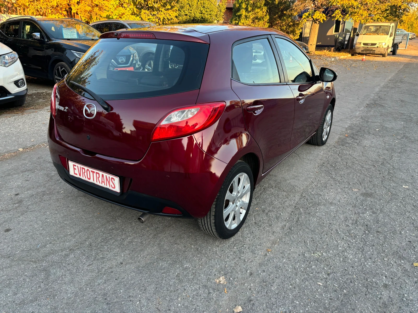 Mazda 2 1, 3 i - изображение 4