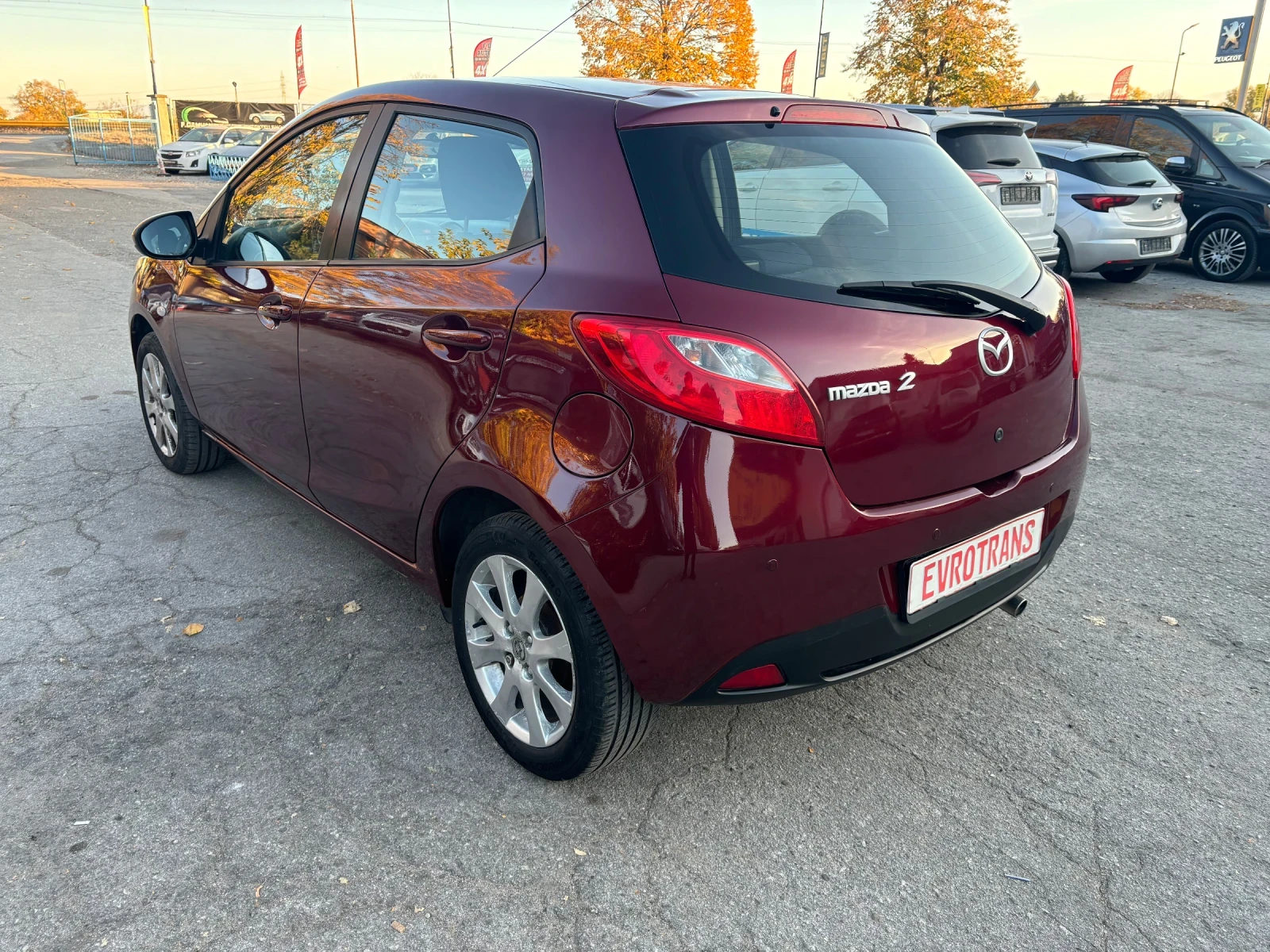 Mazda 2 1, 3 i - изображение 6