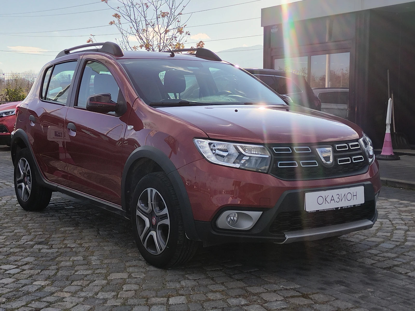 Dacia Sandero 0.9Tce/90к.с/ Stepway Red Line - изображение 3