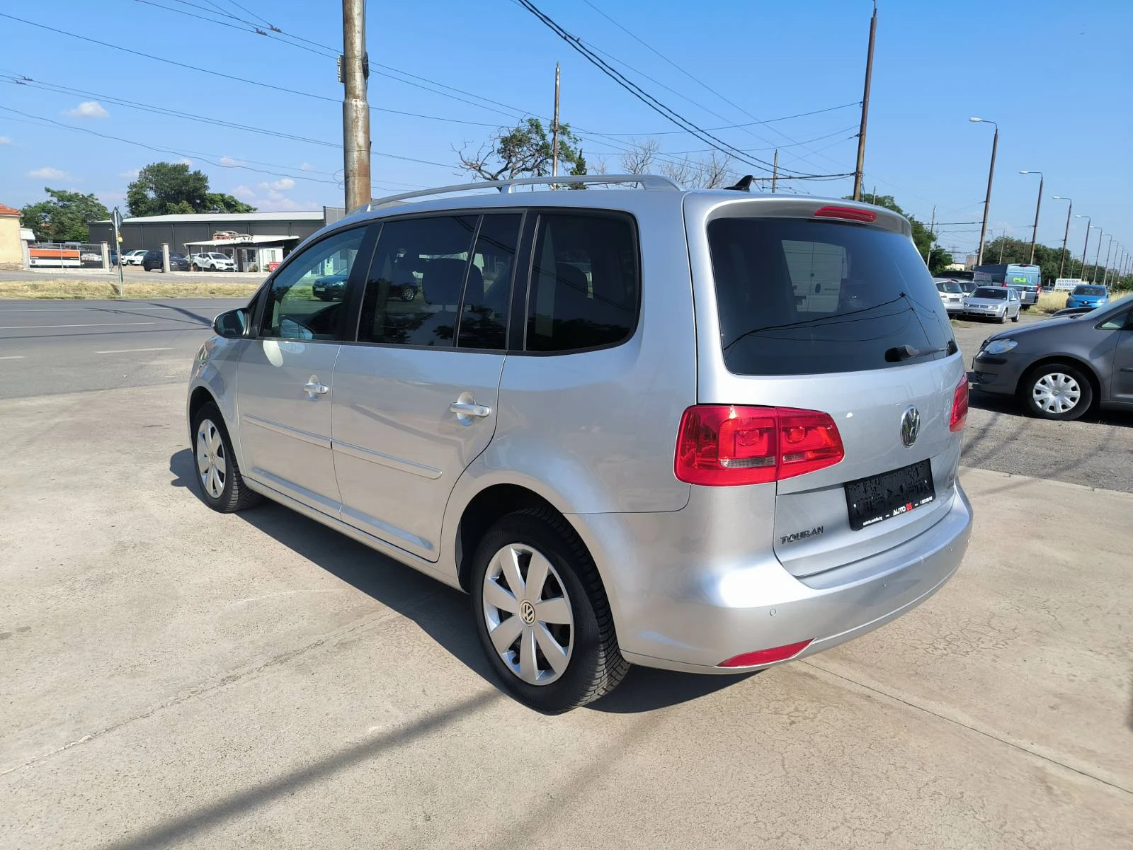 VW Touran 1.4-6sk-Euro-5B - изображение 7