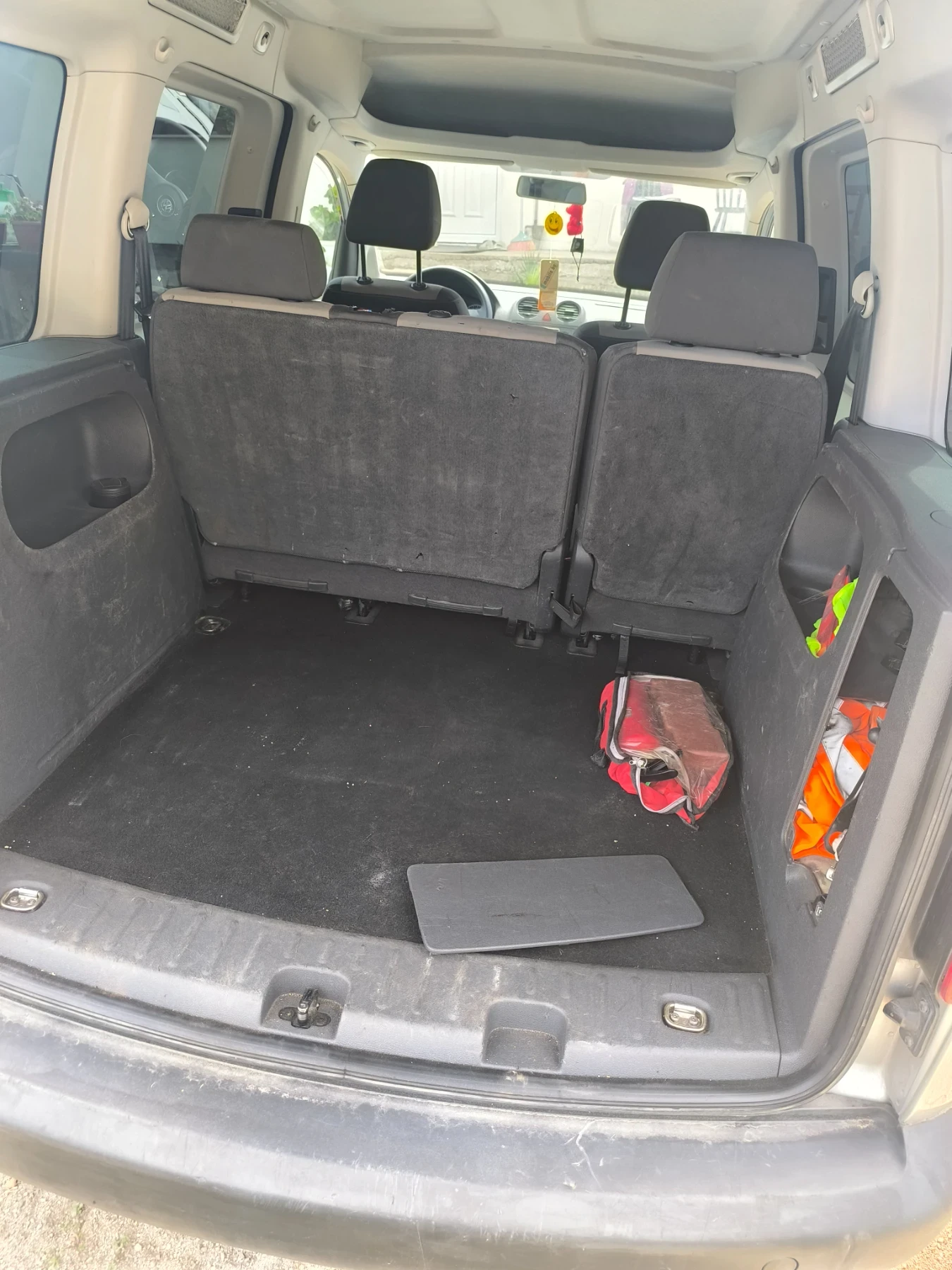 VW Caddy 1, 6TDI - изображение 10