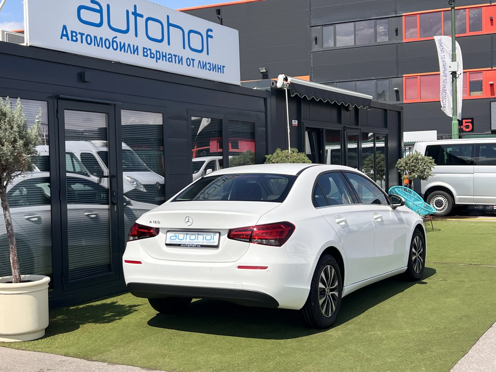 Mercedes-Benz A 180 Style/1.3Т/136к.с./7DCT AT - изображение 4