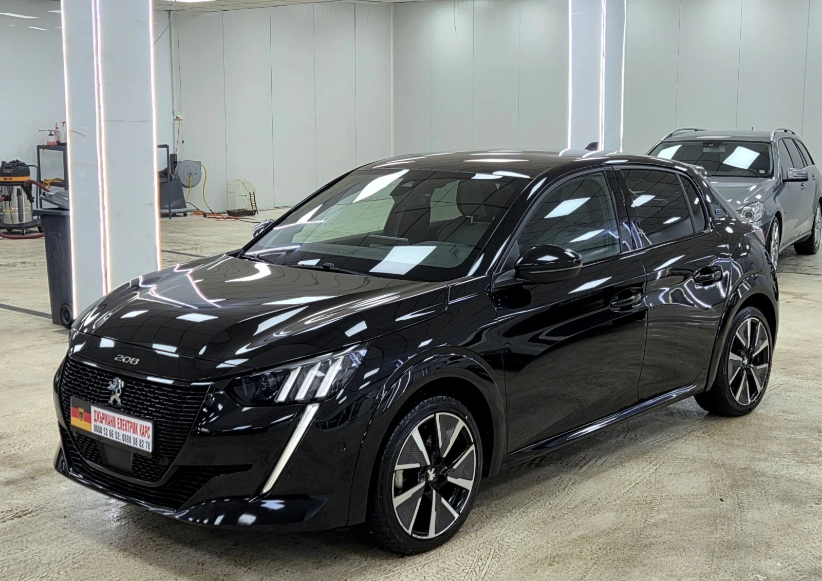 Peugeot 208 е/GT line/В ГАРАНЦИЯ/Navi/Camera 360 - изображение 6