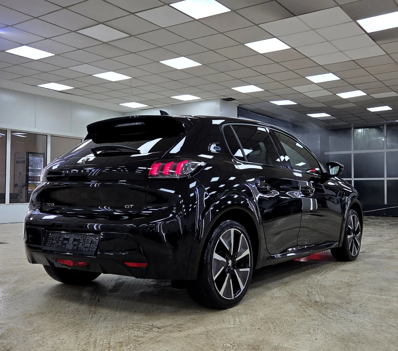 Peugeot 208 е/GT line/В ГАРАНЦИЯ/Navi/Camera 360 - изображение 3