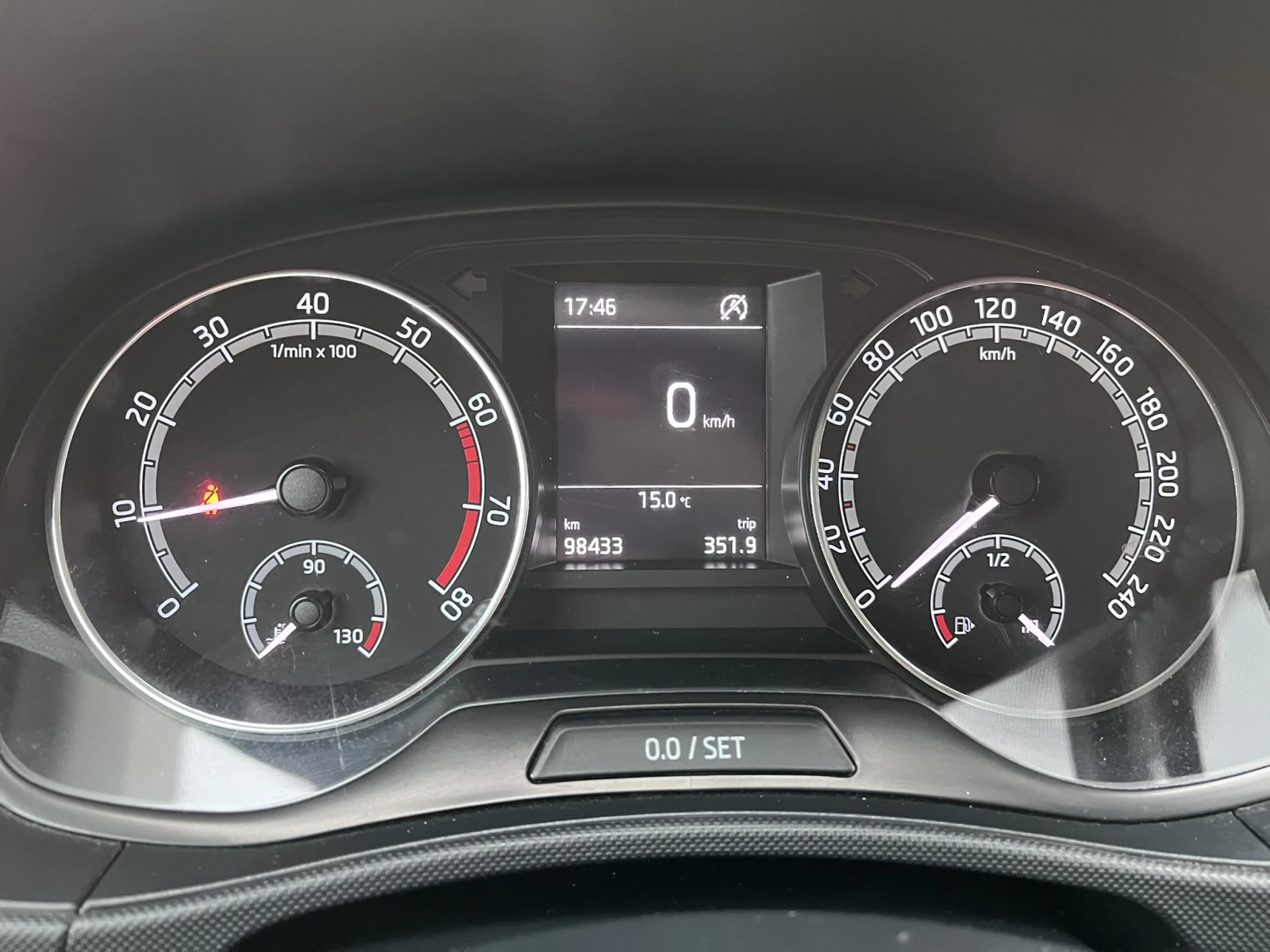 Skoda Fabia MPI, снимка 14 - Автомобили и джипове - 53727126