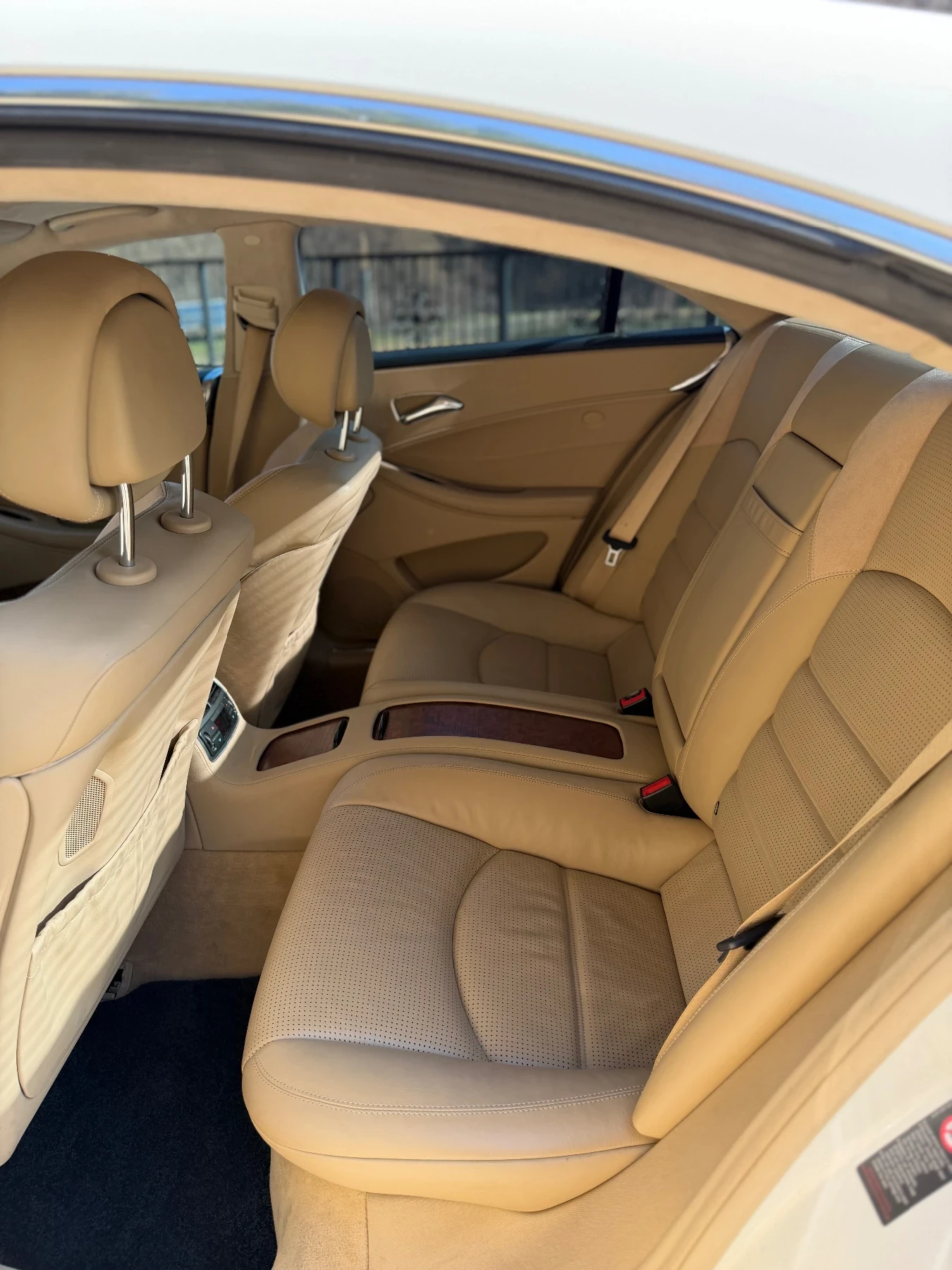 Mercedes-Benz CLS 55 AMG, снимка 8 - Автомобили и джипове - 53828730