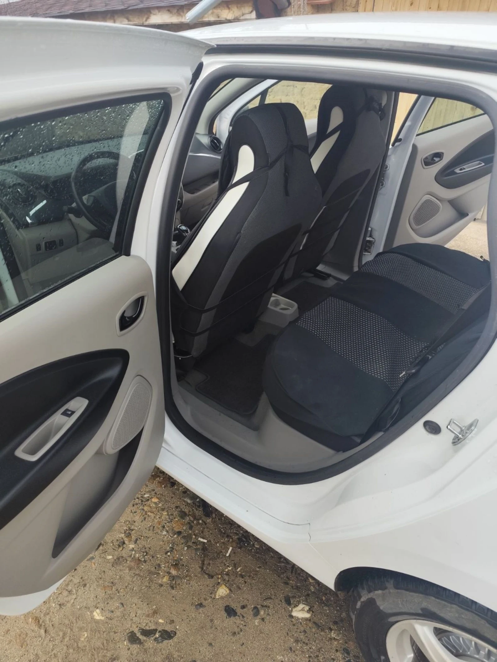 Renault Zoe, снимка 5 - Автомобили и джипове - 53939577