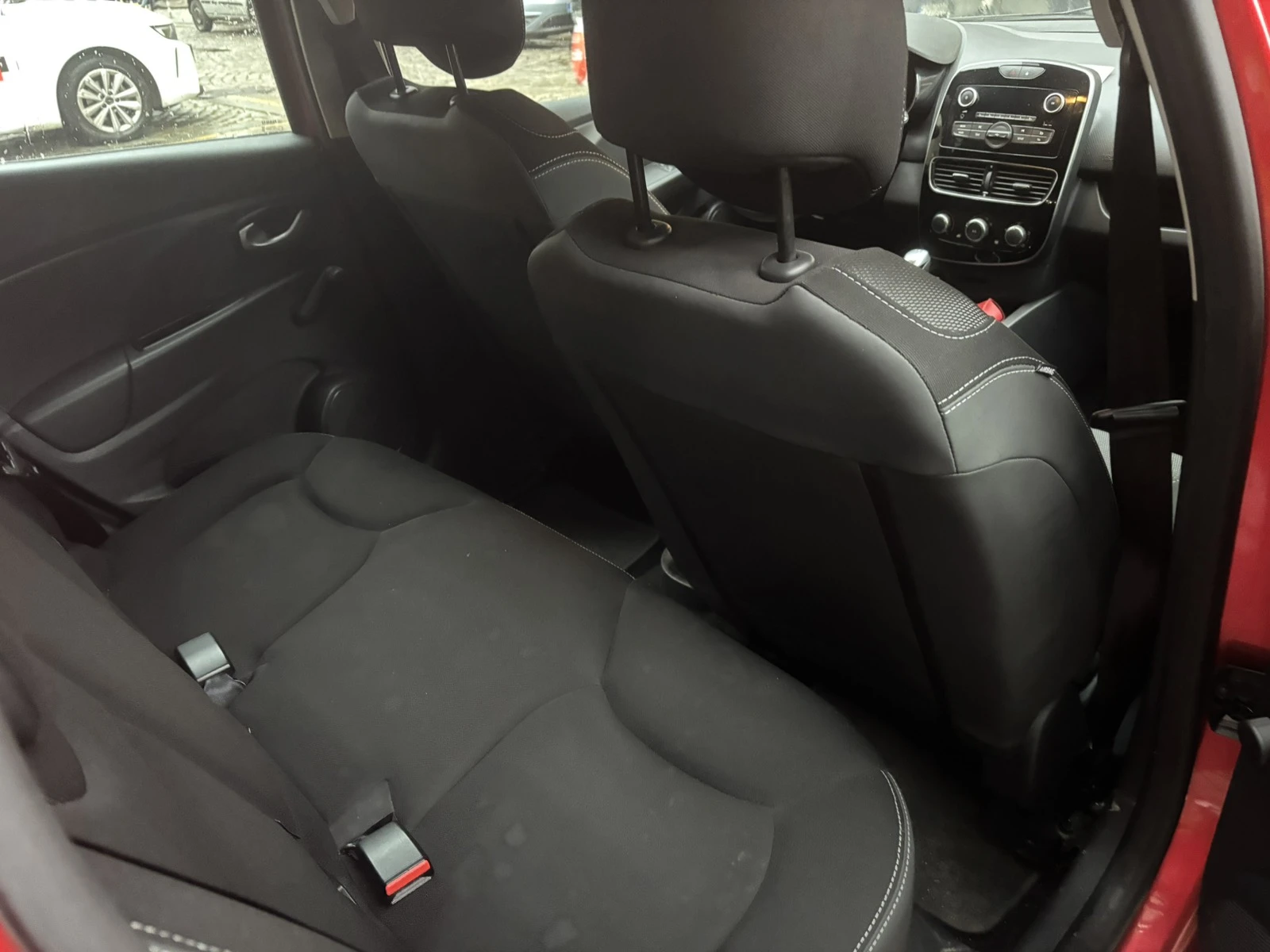 Renault Clio dCi, снимка 7 - Автомобили и джипове - 54303995