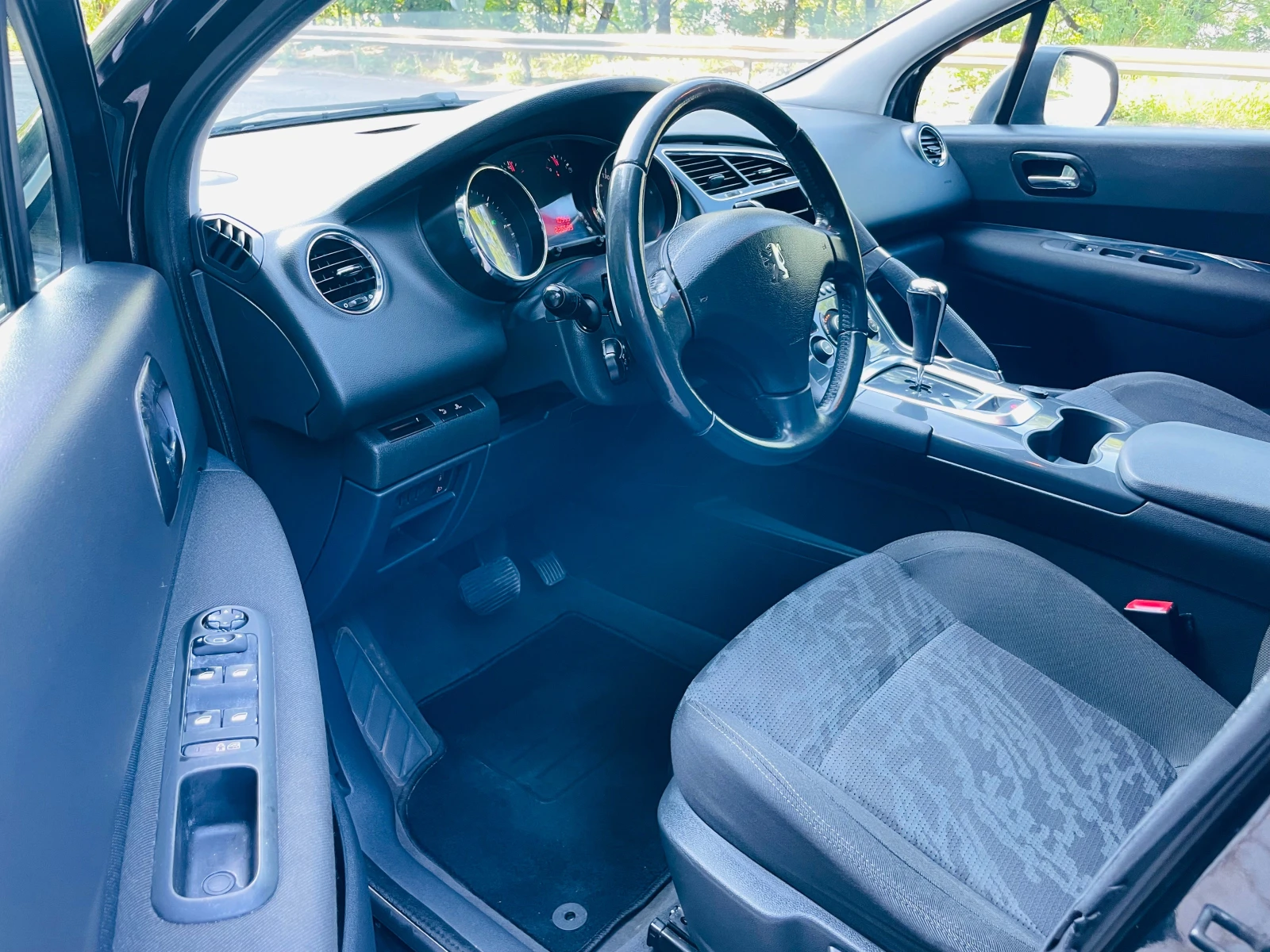 Peugeot 3008 1.6HDI* 109к.с-АВТОМАТИК* РЕГИСТРИРАНА, снимка 8 - Автомобили и джипове - 54793609
