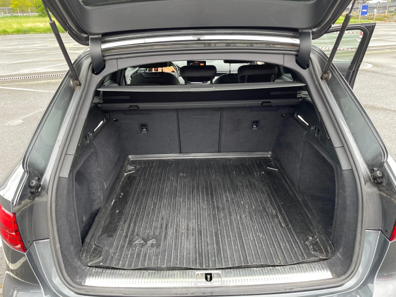 Audi A4 2.0TDI/190кс/S-Line/MATRIX/, снимка 15 - Автомобили и джипове - 54801104