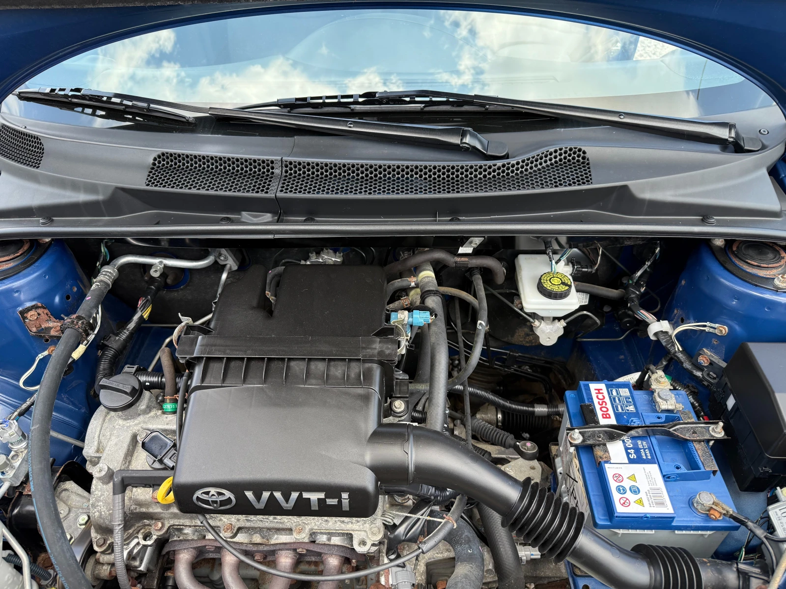 Toyota Yaris 1, 0I КЛИМАТИК !! РЕАЛНИ 120000 км, снимка 13 - Автомобили и джипове - 54808660