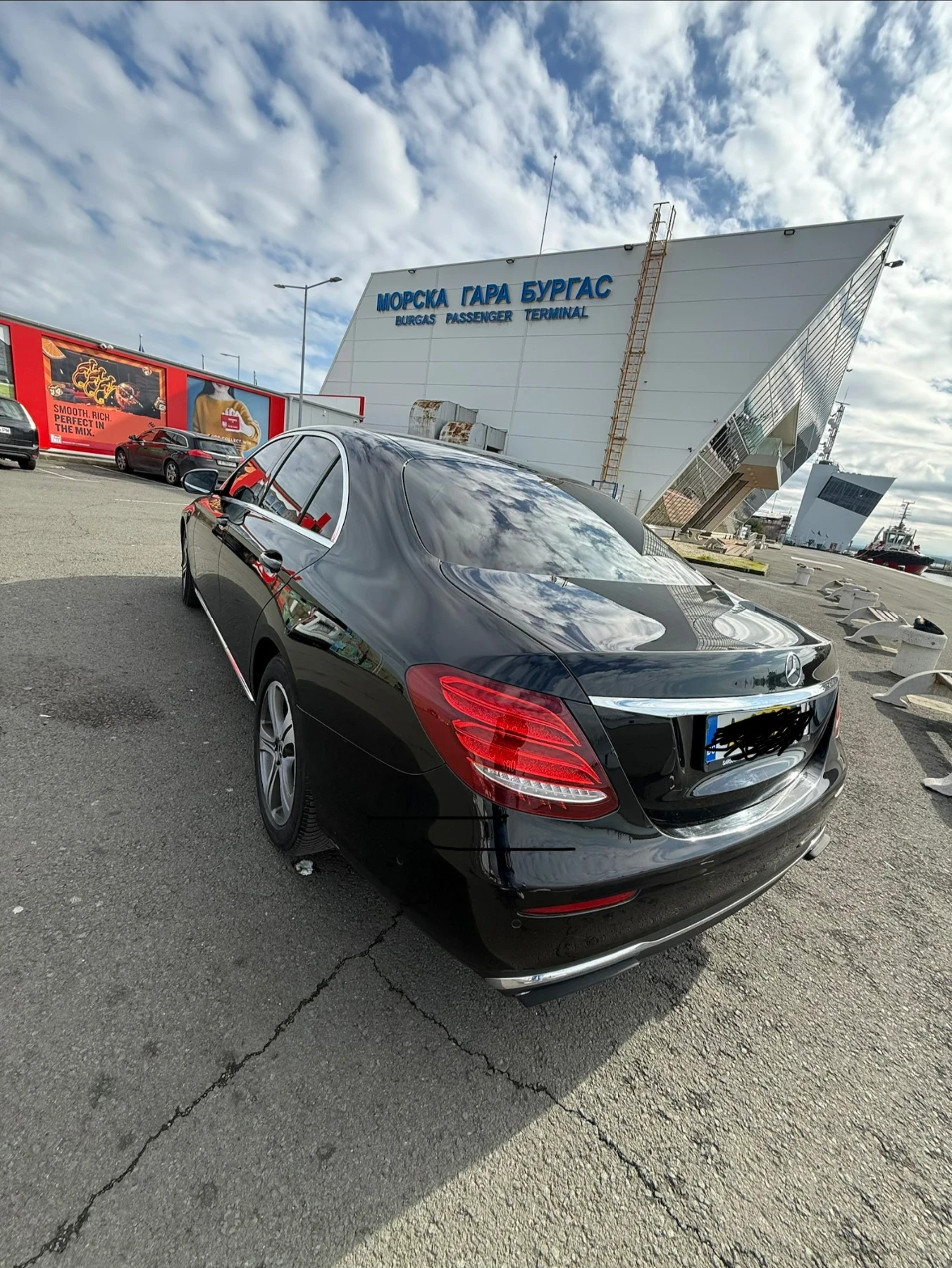 Mercedes-Benz E 220, снимка 3 - Автомобили и джипове - 54840758