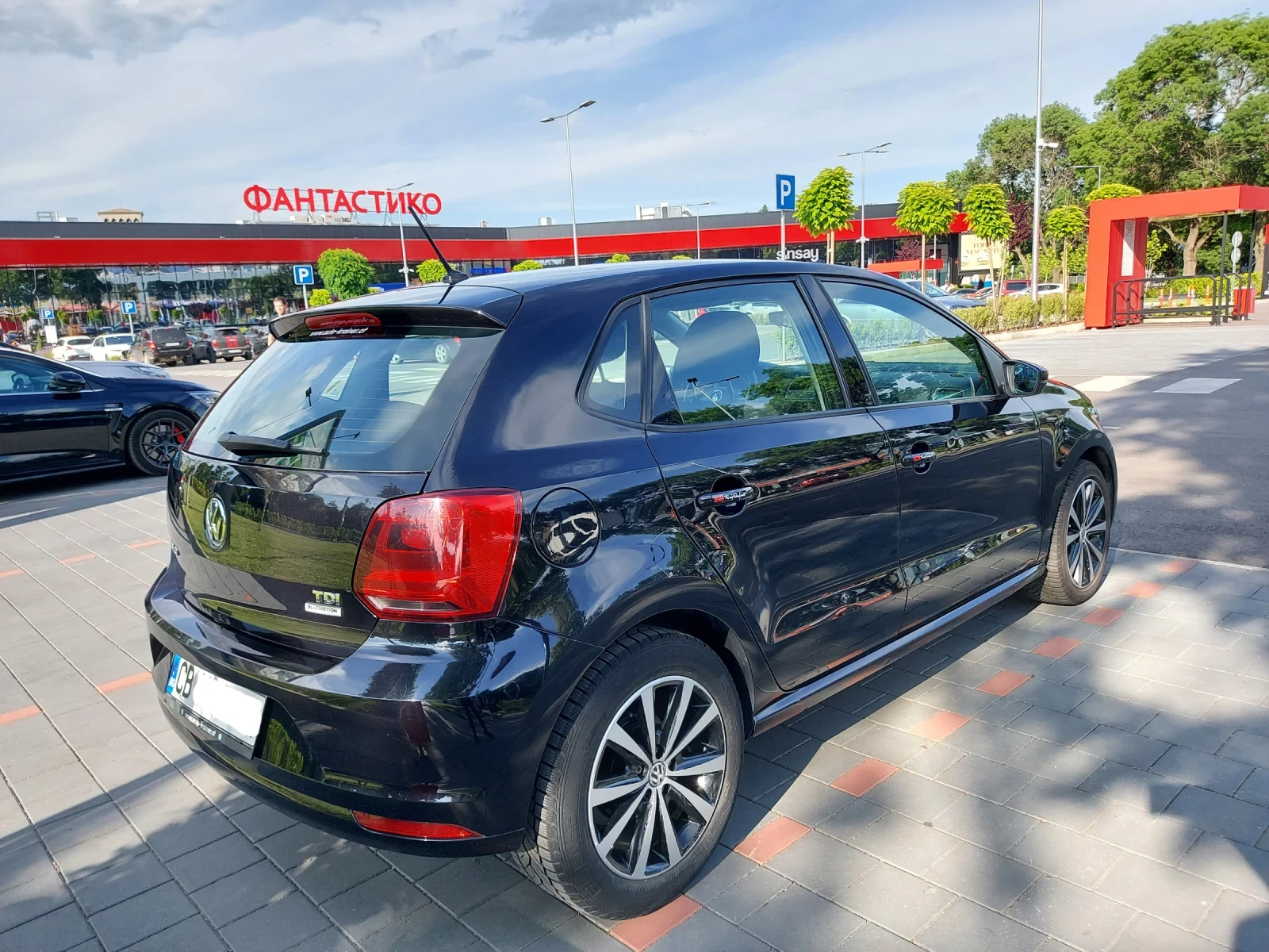 VW Polo, снимка 8 - Автомобили и джипове - 54985712