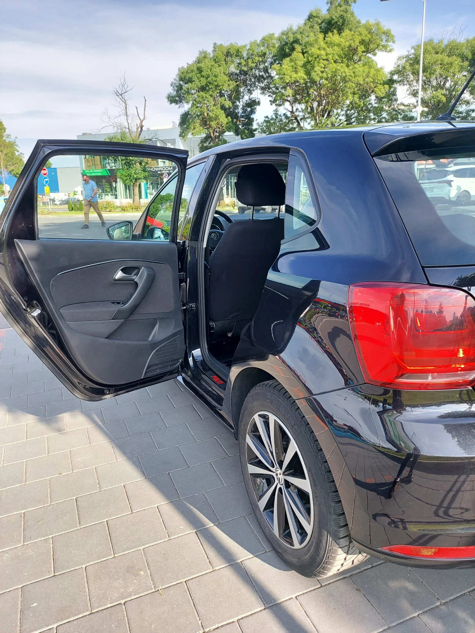 VW Polo, снимка 15 - Автомобили и джипове - 54985712