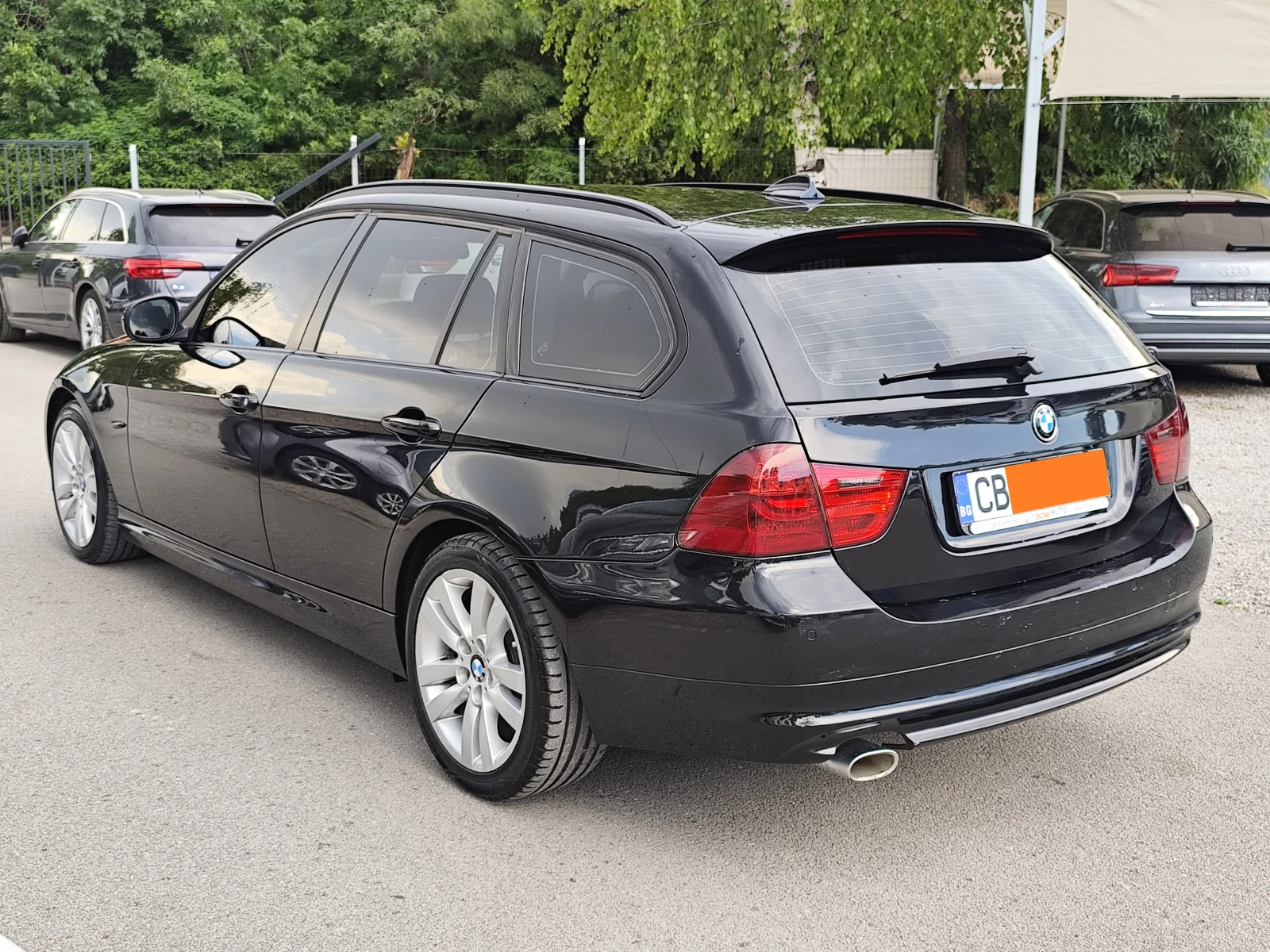 BMW 320 2.0D* XDRIVE* АВТОМАТИК* NAVI* KOЖА* XENON, снимка 6 - Автомобили и джипове - 55102075