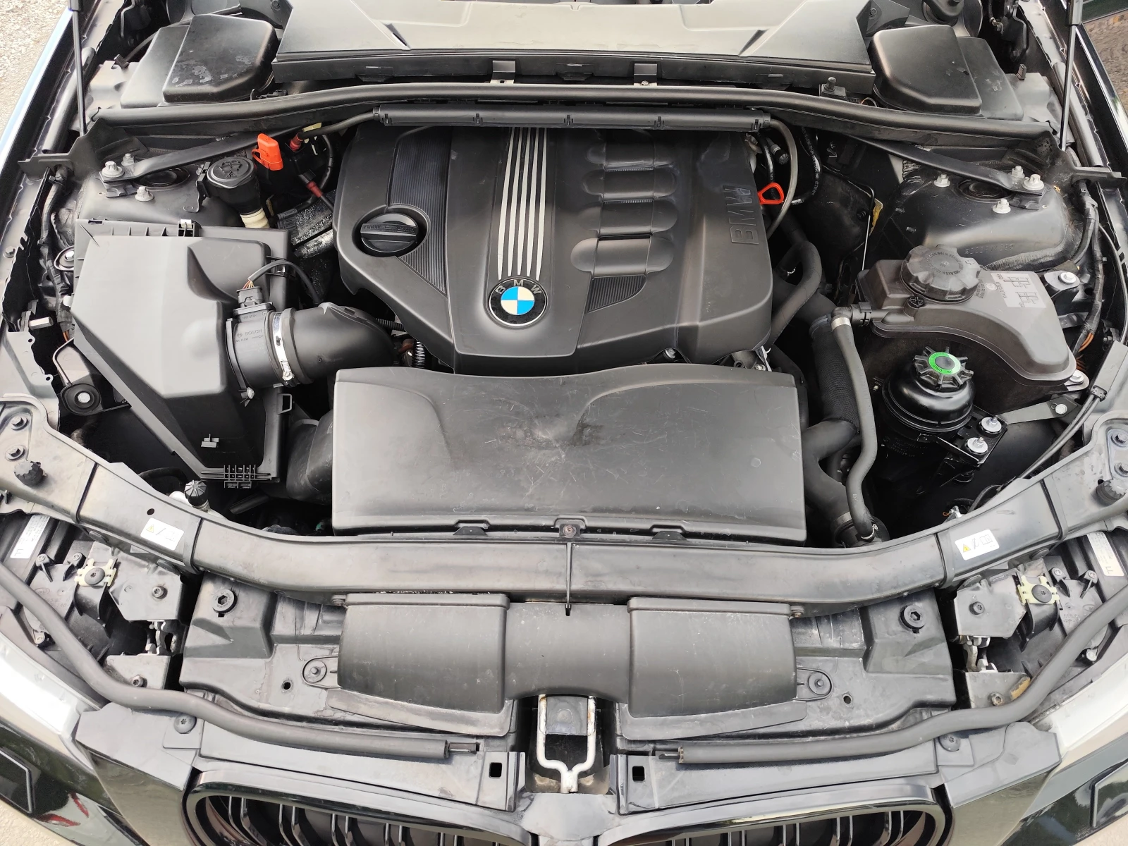 BMW 320 2.0D* XDRIVE* АВТОМАТИК* NAVI* KOЖА* XENON, снимка 15 - Автомобили и джипове - 55102075