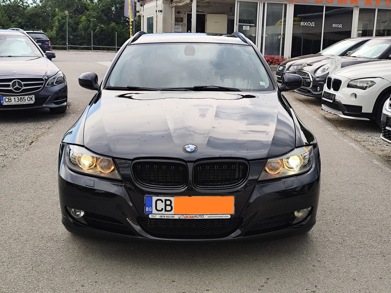 BMW 320 2.0D* XDRIVE* АВТОМАТИК* NAVI* KOЖА* XENON, снимка 2 - Автомобили и джипове - 55102075