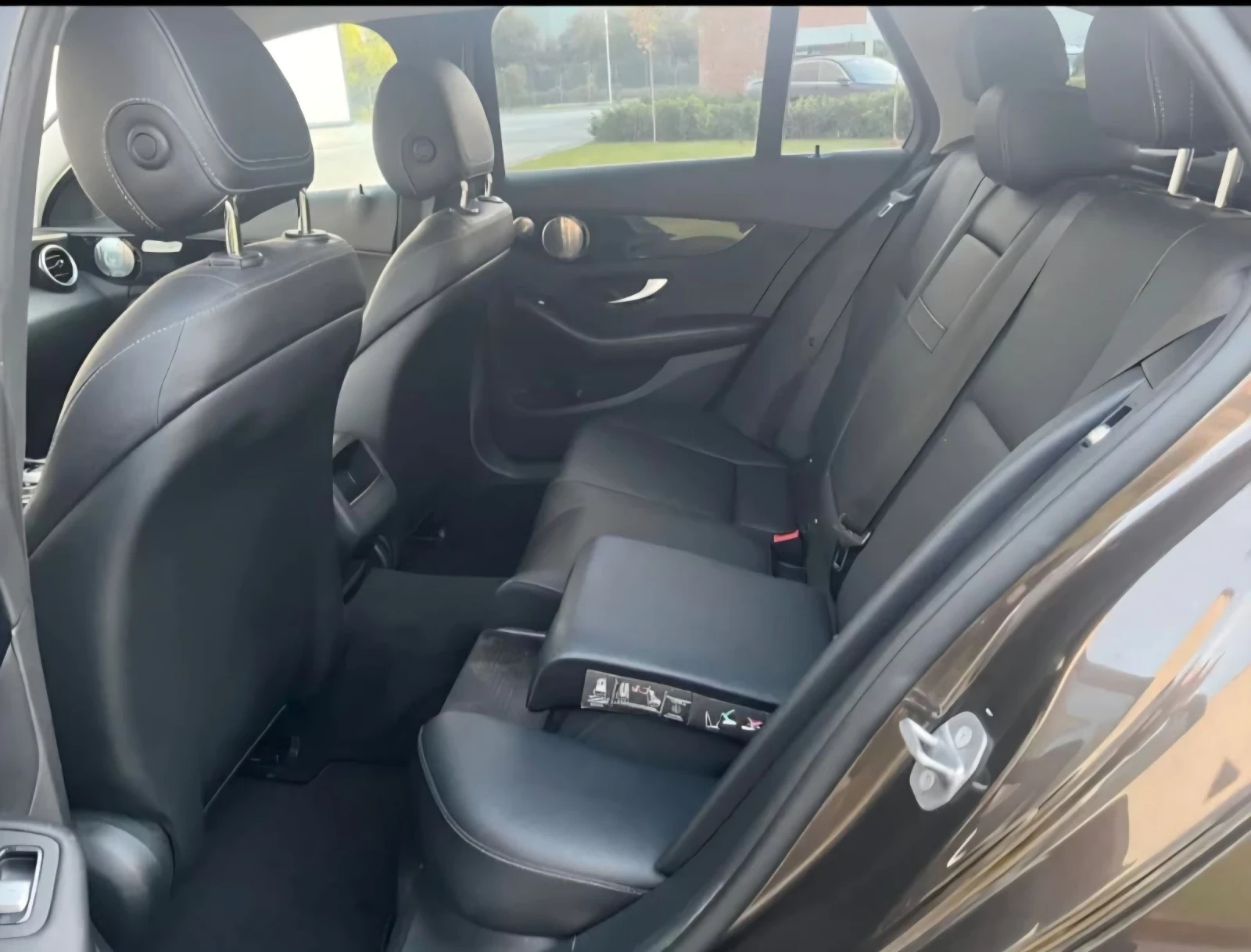 Mercedes-Benz C 220, снимка 11 - Автомобили и джипове - 55149762