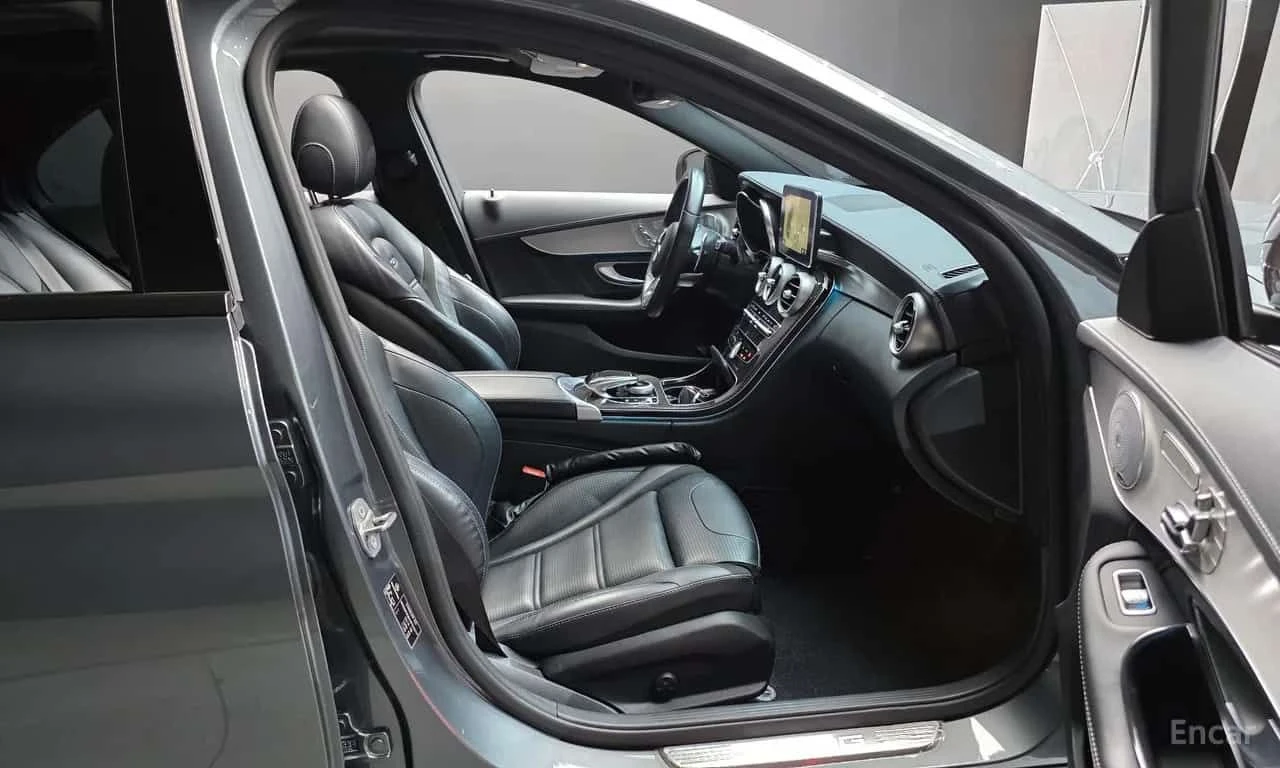 Mercedes-Benz C 63 AMG C63  CARFAX, снимка 10 - Автомобили и джипове - 55398501