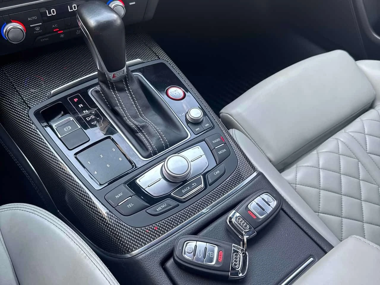 Audi S6 4.0T * HEAD UP * FACELIFT * CARFAX * , снимка 10 - Автомобили и джипове - 55615730