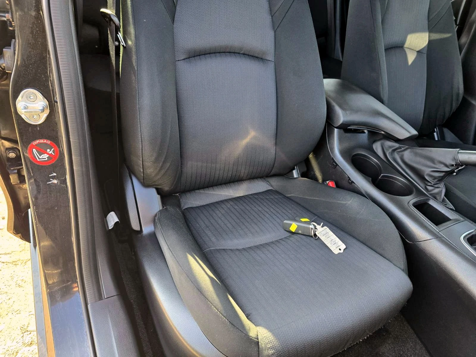 Mazda 3 КАТО НОВА/1.5iSKYACTIV/НАВИГАЦИЯ, снимка 14 - Автомобили и джипове - 56066504