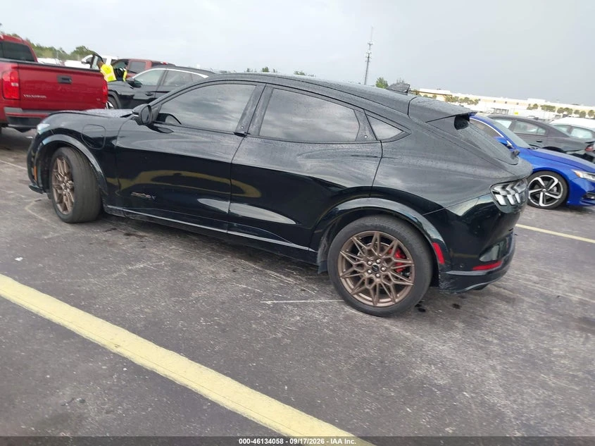 Ford Mustang Mach-E Gt, снимка 3 - Автомобили и джипове - 56521544
