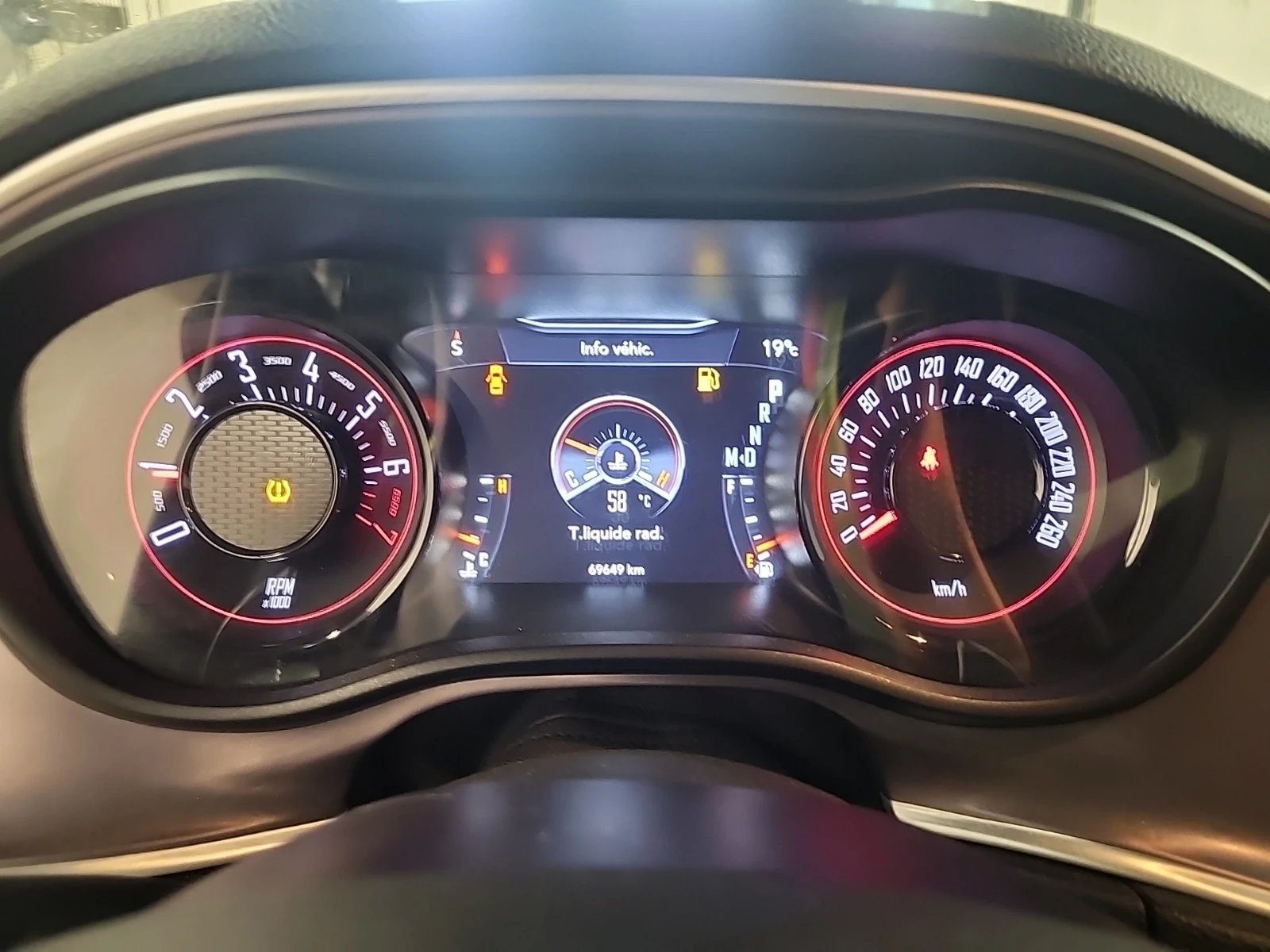 Dodge Challenger * GT* , снимка 9 - Автомобили и джипове - 56535478