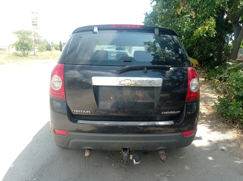 Chevrolet Captiva 2.0D/2.4i, снимка 13 - Автомобили и джипове - 2524328