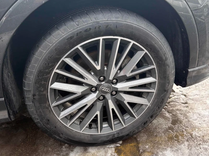 Audi Q3 * Progressiv * CARFAX * БЕЗ ПЪРВОНАЧАЛНА ВНОСКА, снимка 7 - Автомобили и джипове - 53077394