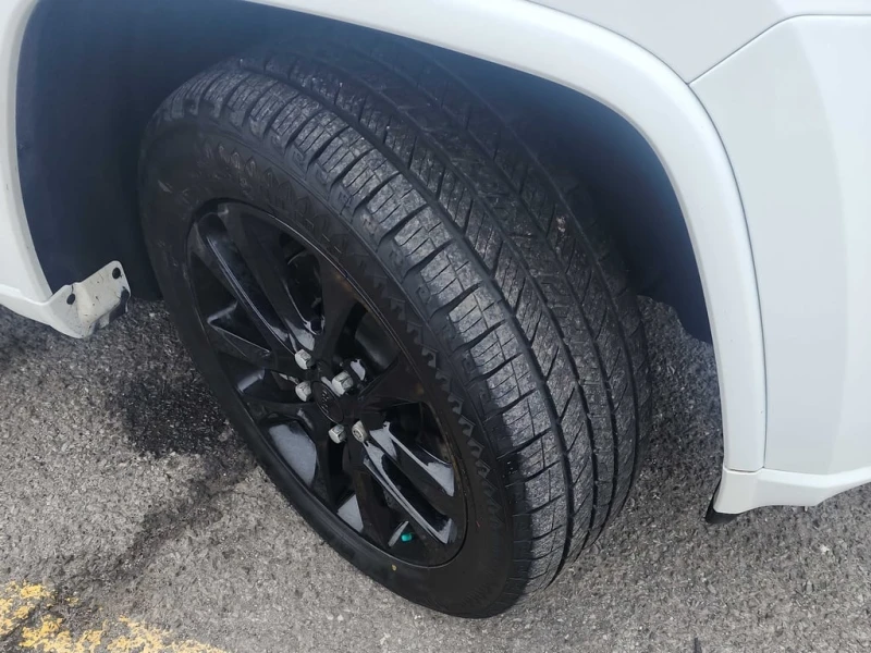 Jeep Grand cherokee * Altitude * CARFAX * БЕЗ ПЪРВОНАЧАЛНА ВНОСКА, снимка 7 - Автомобили и джипове - 53079561