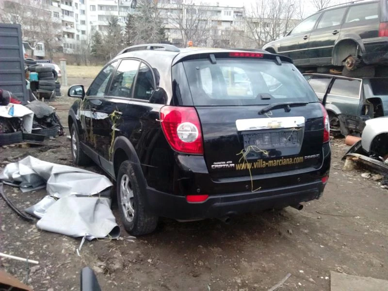 Chevrolet Captiva 2.0D/2.4i, снимка 3 - Автомобили и джипове - 2524328