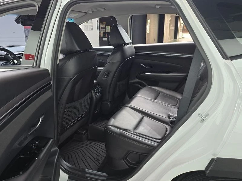 Hyundai Tucson Inspiration 2WD| 226к.с.| ВКЛ.ТЕХНОТЕСТ, снимка 11 - Автомобили и джипове - 55612130
