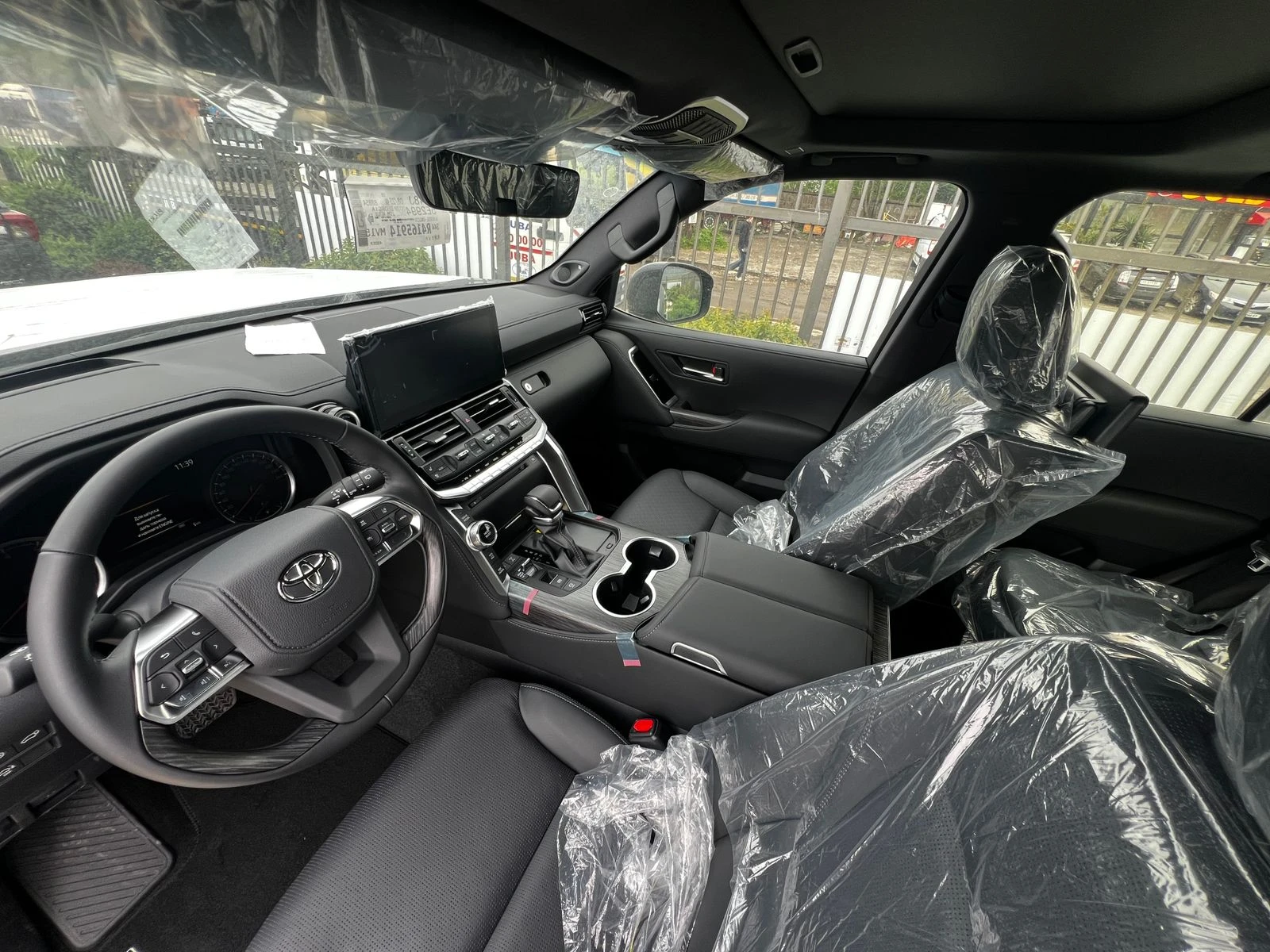 Toyota Land cruiser  300 ZX* 7-местен* JBL* PANORAMA* HEAD-UP* 3XTV - изображение 4