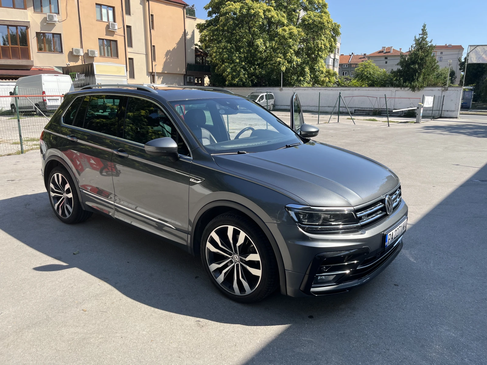 VW Tiguan R-Line - изображение 3