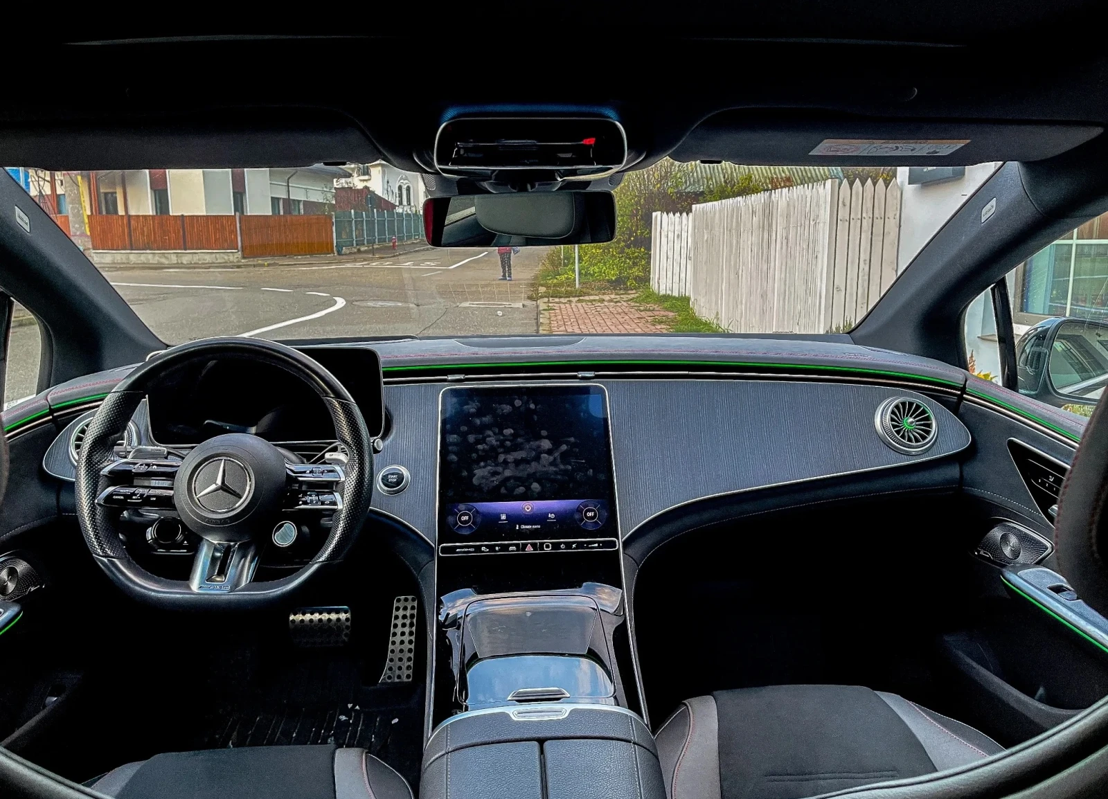 Mercedes-Benz EQE 43 AMG 4Matic - изображение 9