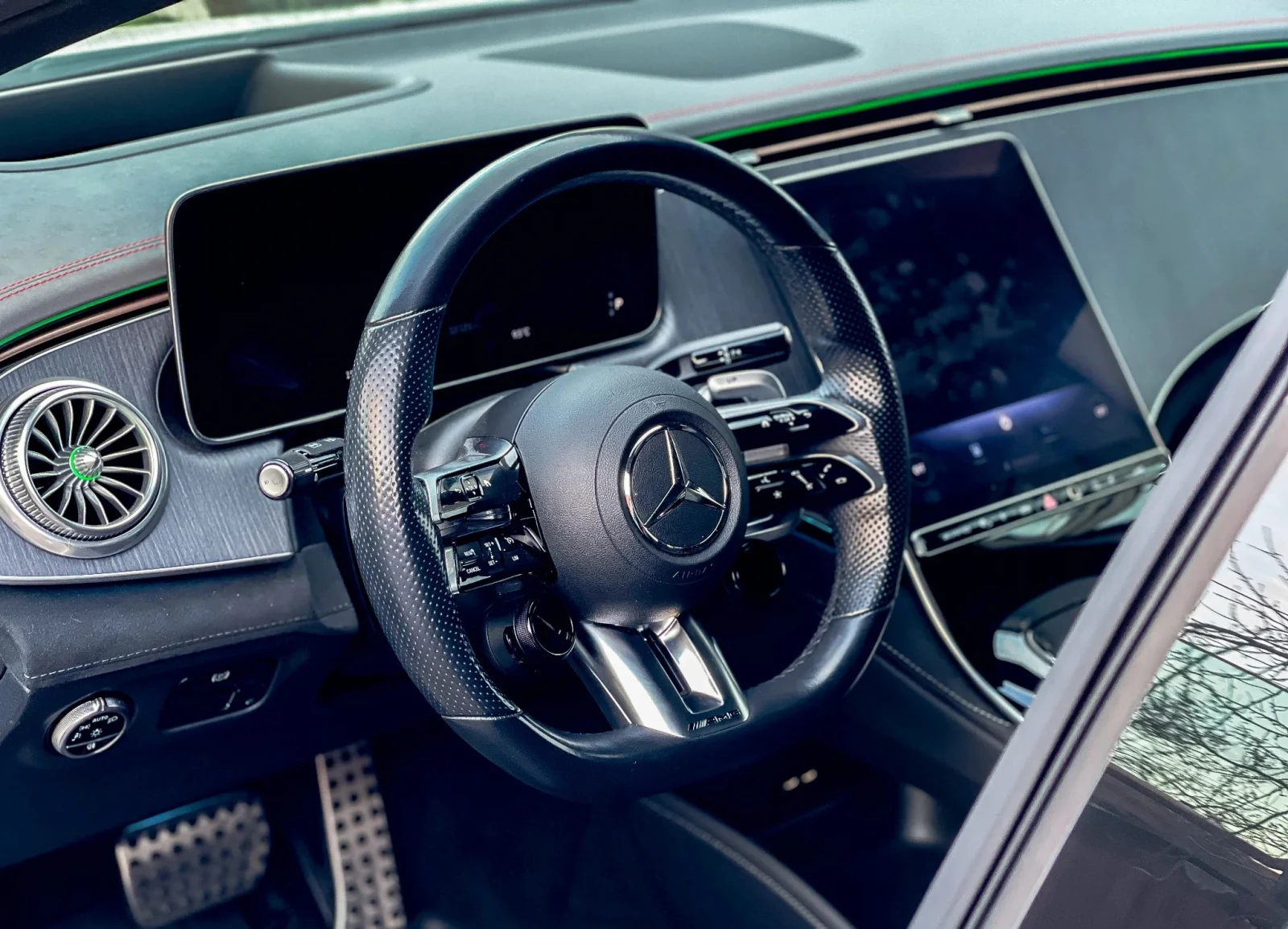 Mercedes-Benz EQE 43 AMG 4Matic - изображение 6