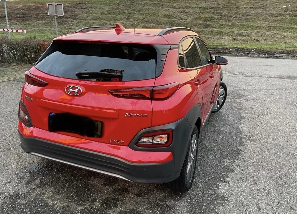 Hyundai Kona, снимка 2 - Автомобили и джипове - 53769309