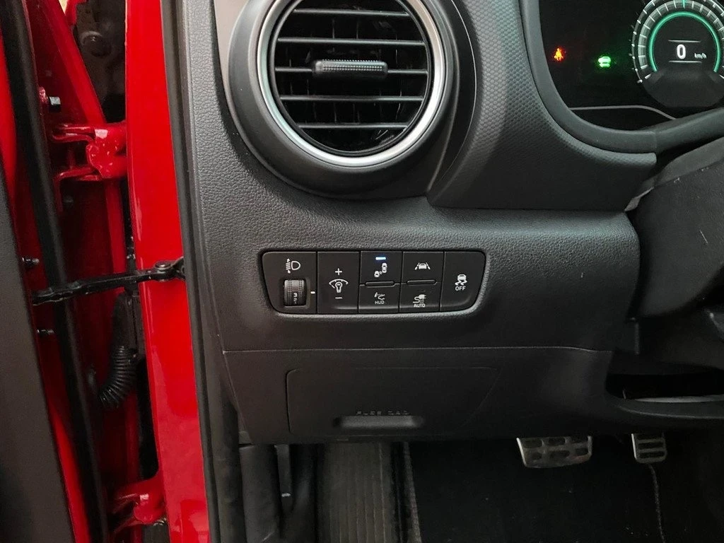 Hyundai Kona, снимка 5 - Автомобили и джипове - 53769309