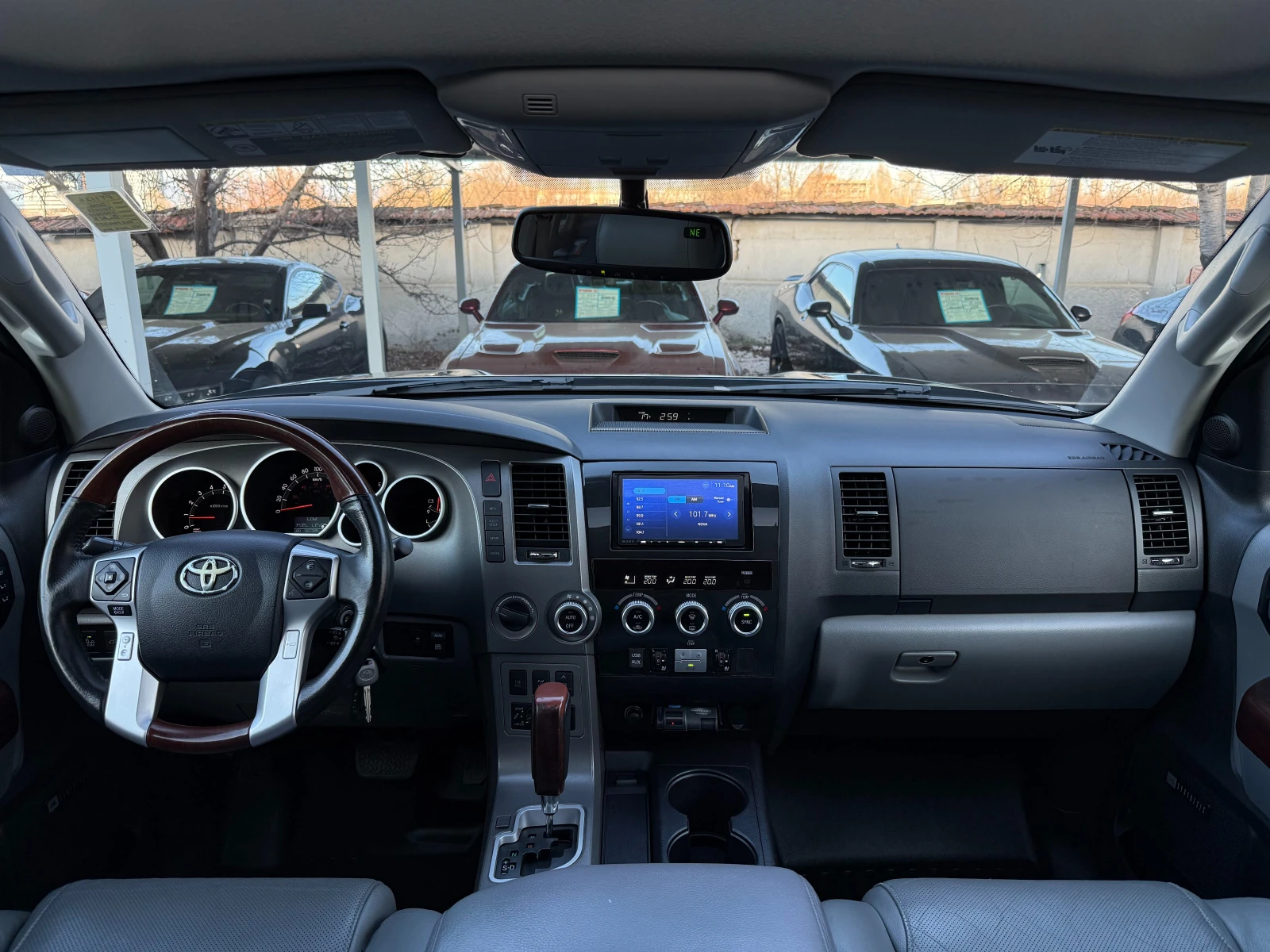 Toyota Sequoia PLATINUM, 6+ 1 SEATS, снимка 13 - Автомобили и джипове - 53864941