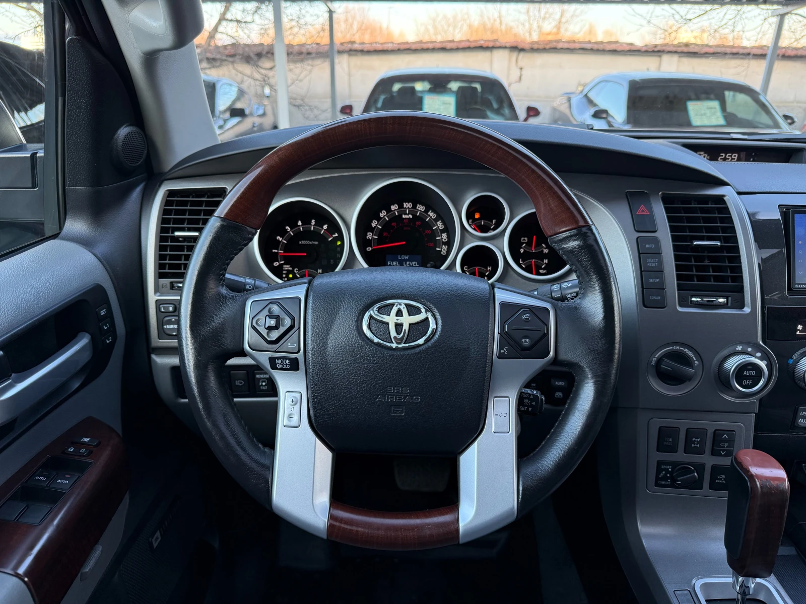 Toyota Sequoia PLATINUM, 6+ 1 SEATS, снимка 12 - Автомобили и джипове - 53864941