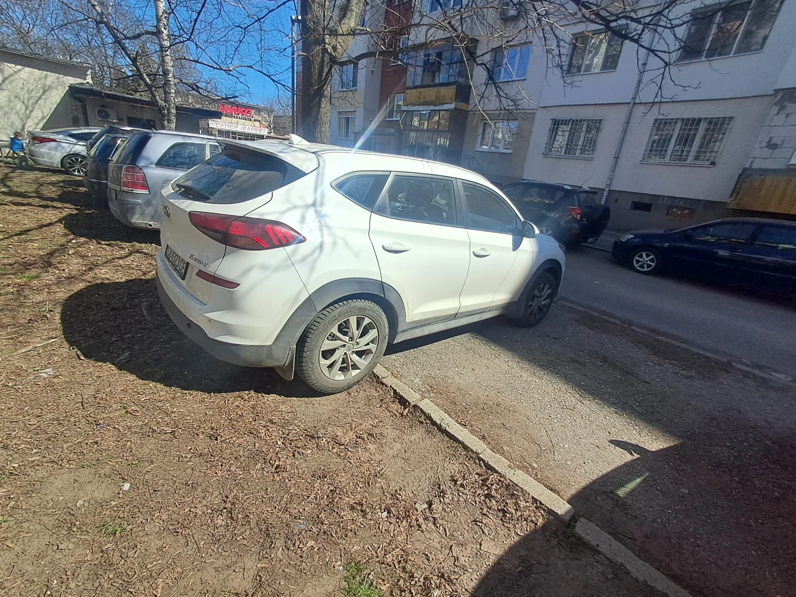 Hyundai Tucson, снимка 2 - Автомобили и джипове - 53955224