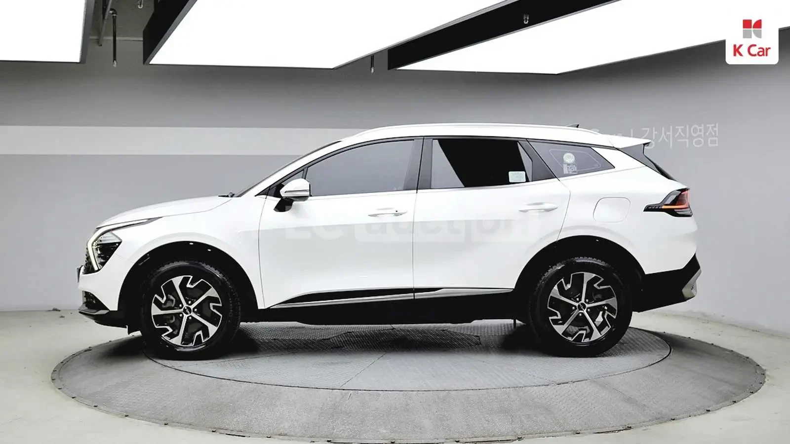 Kia Sportage HEV| DIST| ������| �����| ���.��������� | Mobile.bg � ����������� 4
