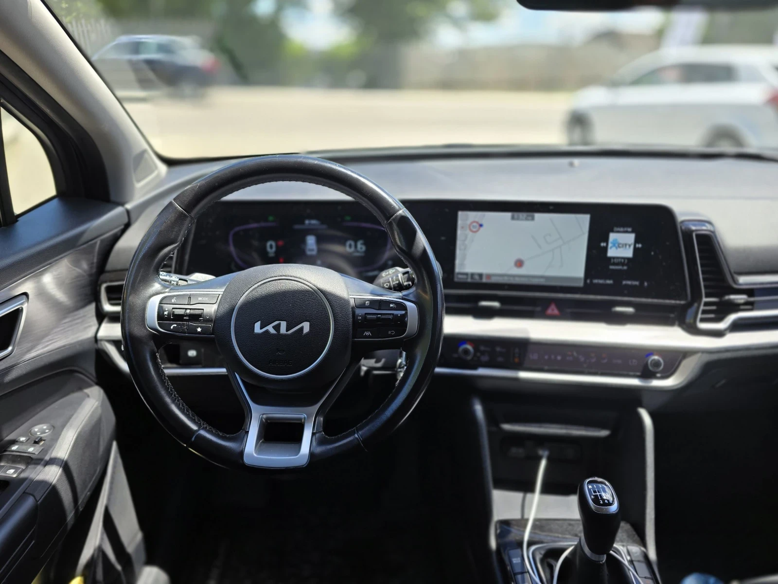 Kia Sorento 1.6 турбо , снимка 10 - Автомобили и джипове - 54912545
