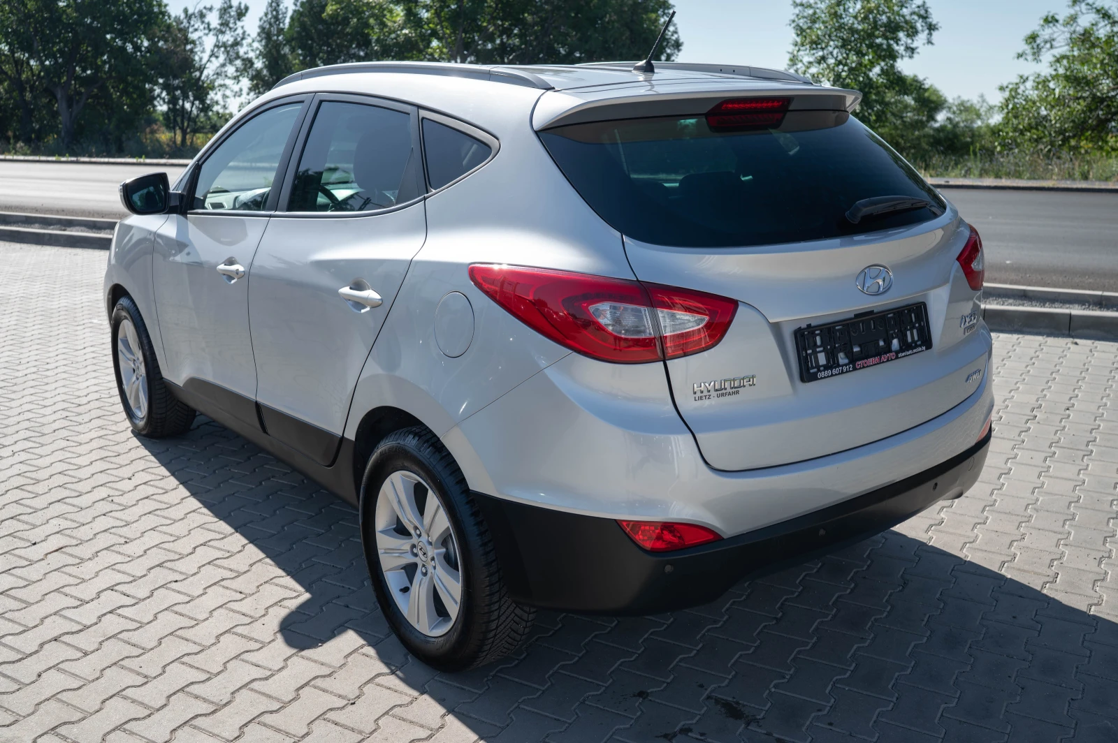 Hyundai IX35 2015г* LED* 4x4* Кожа, снимка 6 - Автомобили и джипове - 55239643