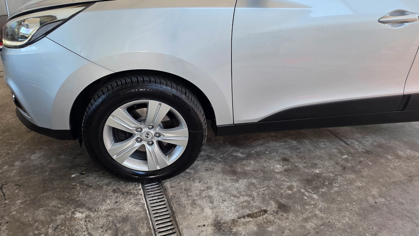Hyundai IX35 2015г* LED* 4x4* Кожа, снимка 16 - Автомобили и джипове - 55239643