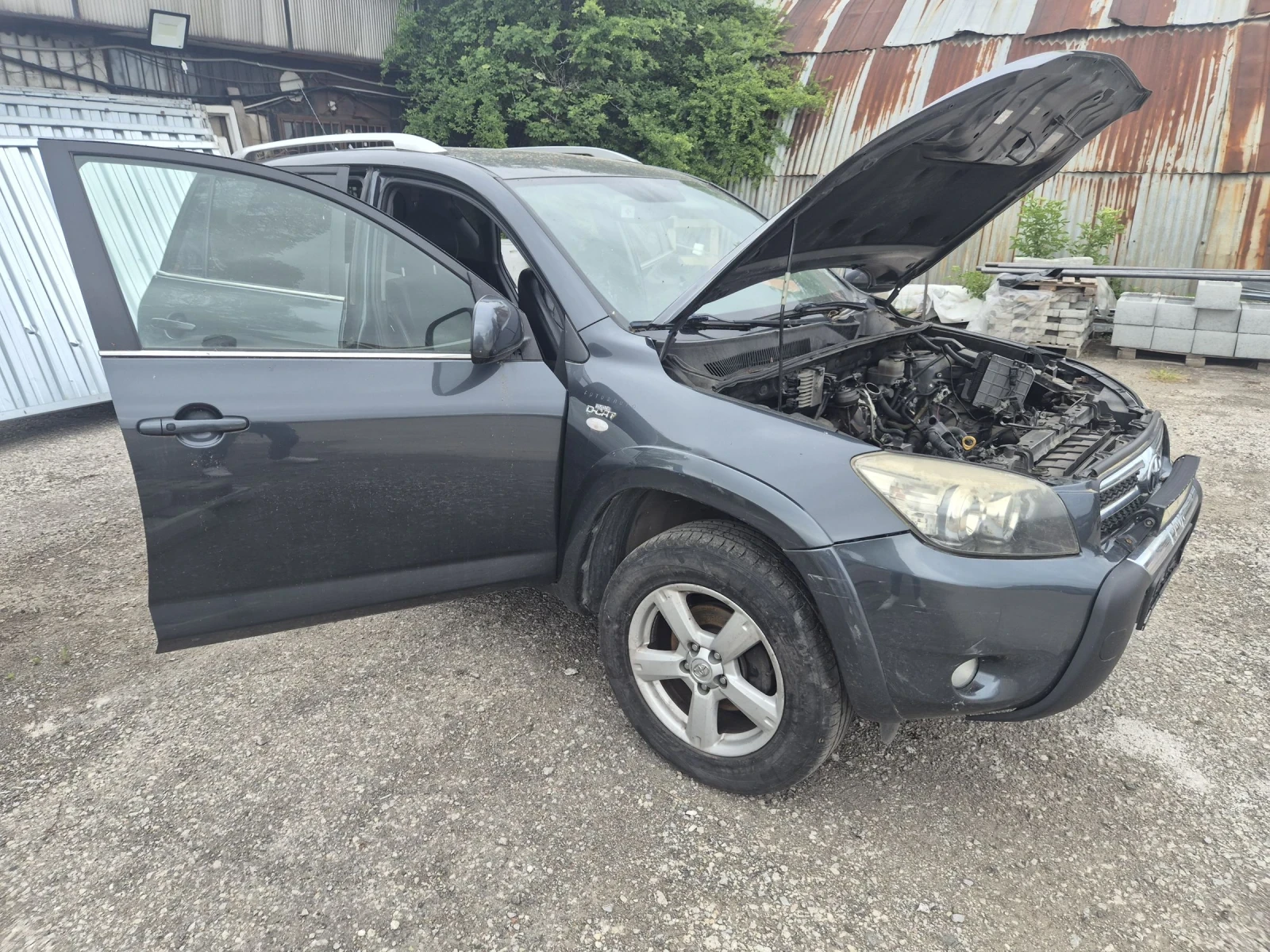 Toyota Rav4, снимка 11 - Автомобили и джипове - 55246055